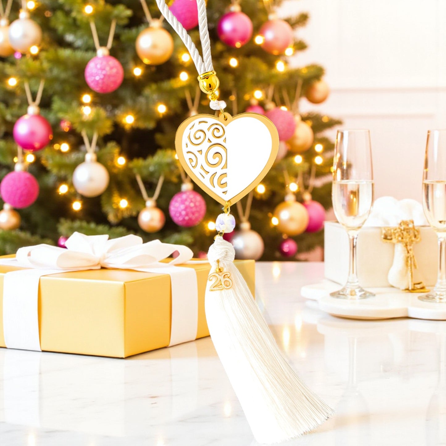 🤍✨ Καρδιά με Κρύσταλλα – Χειροποίητο Κρεμαστό Γούρι 2026