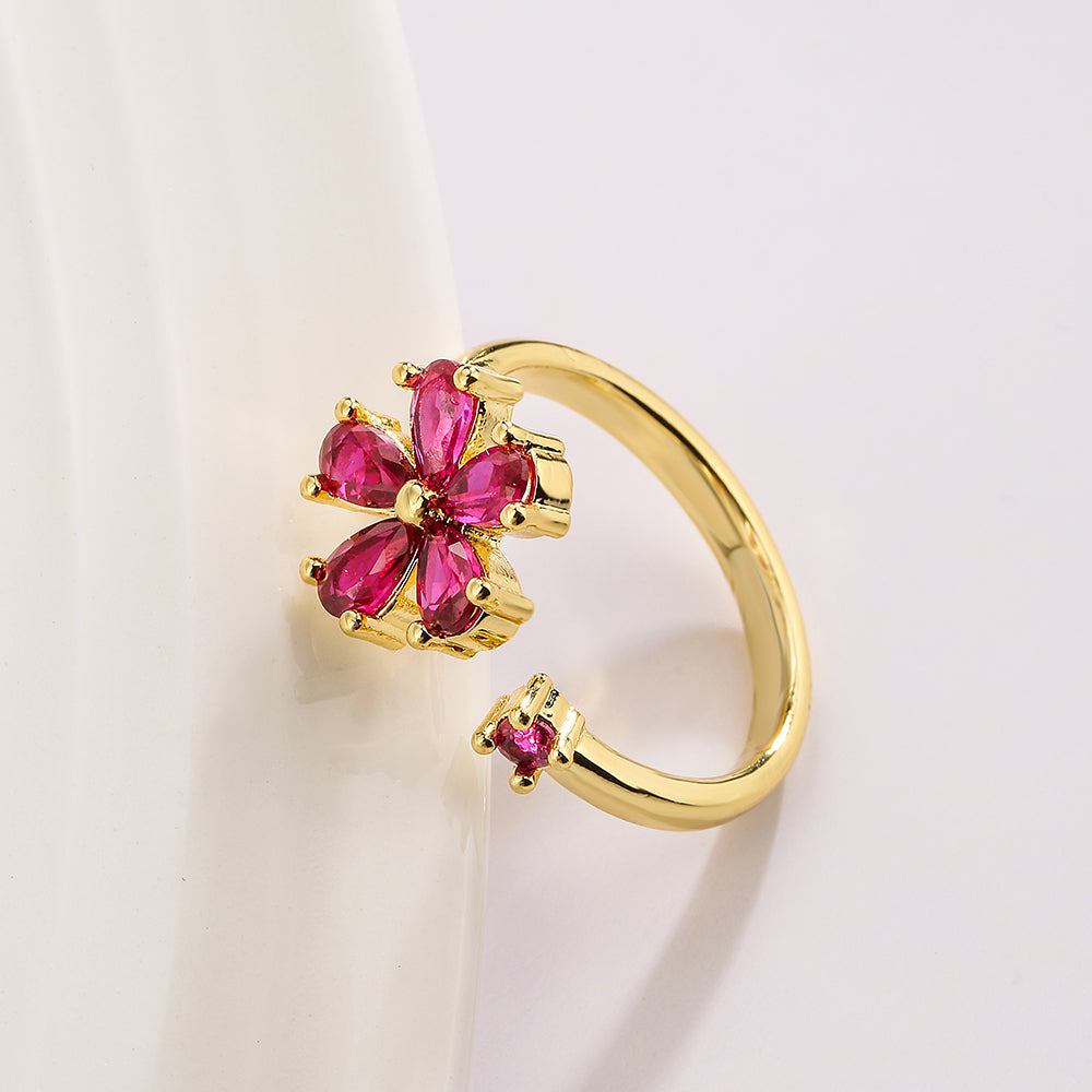 Flower zircon ring