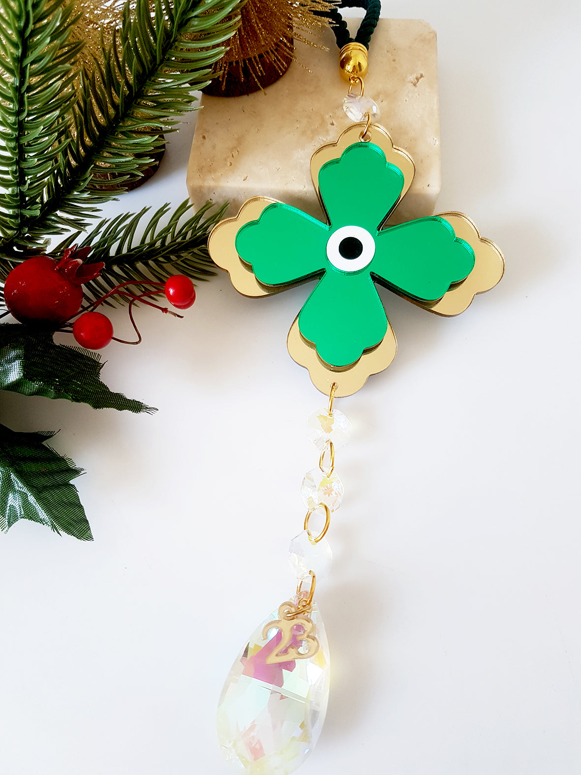 Κρεμαστό γούρι σταυρός με κρύσταλλα