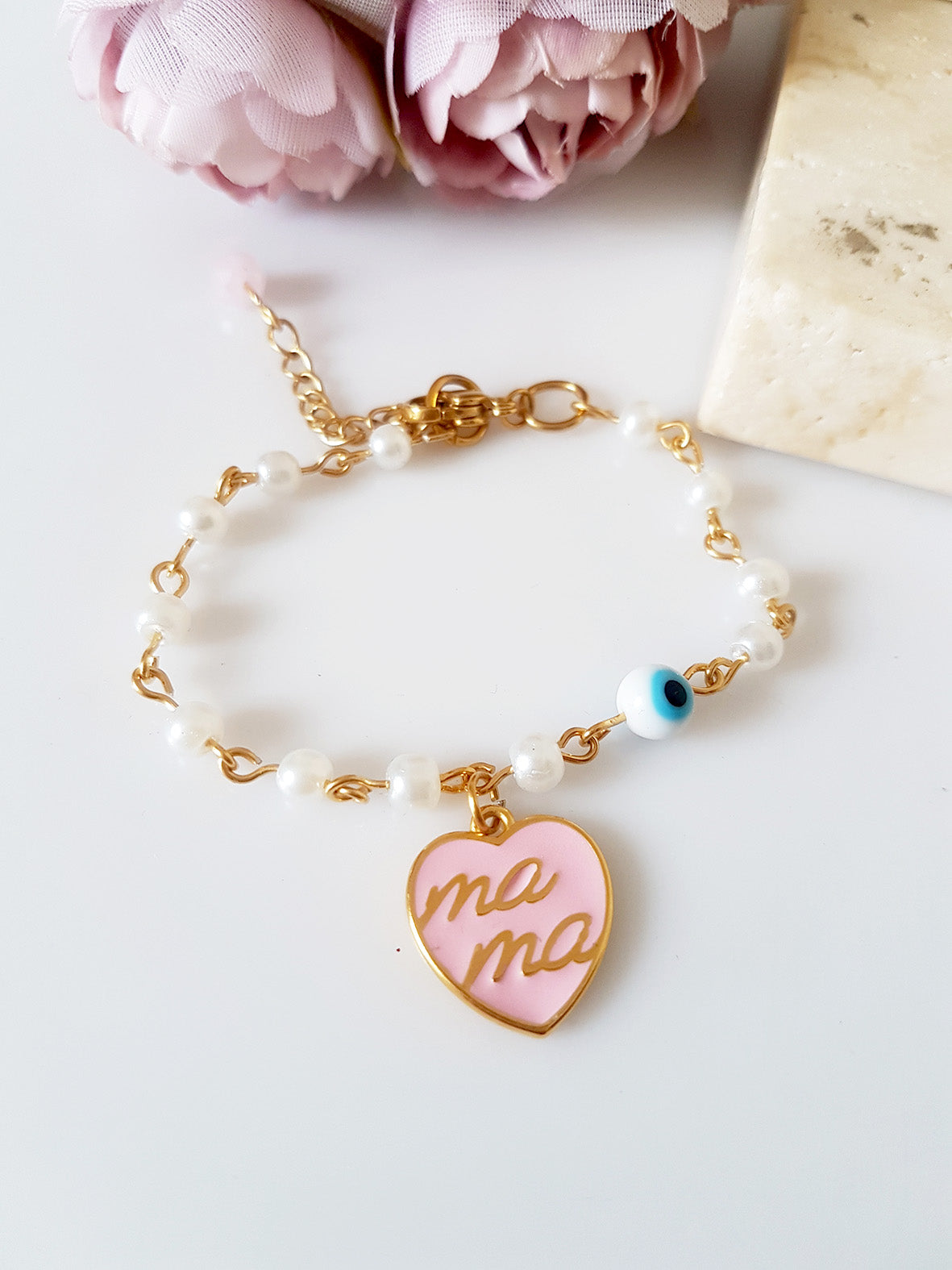 Χειροποίητο βραχιόλι ροζάριο με πέρλες και καρδιά Mama από σμάλτο – So Cute by Dimi