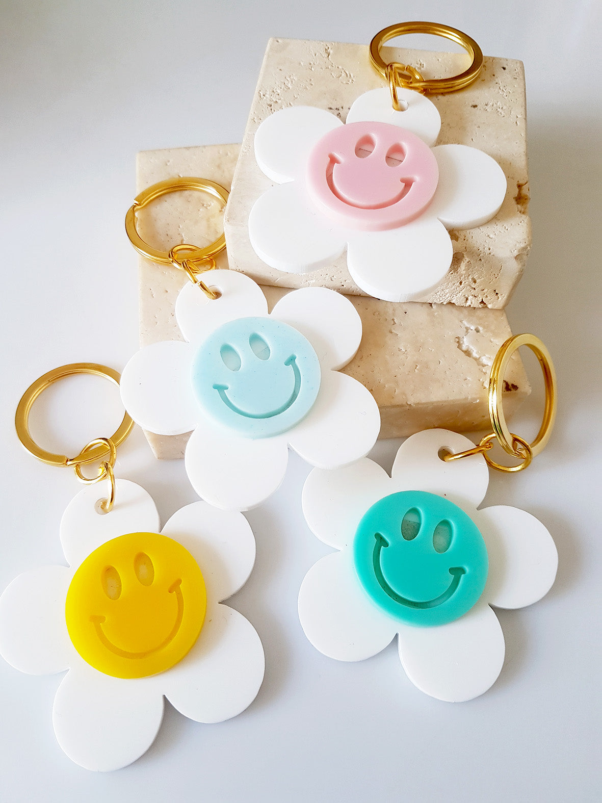 Πλεξιγκλάς μπρελόκ Smile - So Cute by Dimi