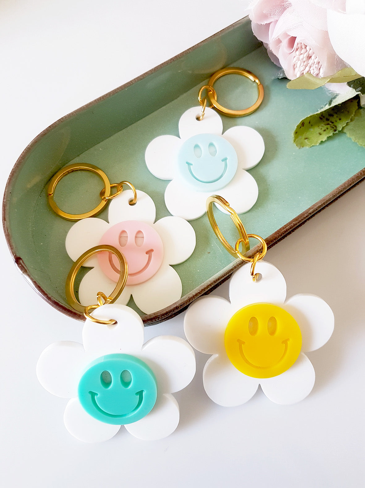 Πλεξιγκλάς μπρελόκ Smile - So Cute by Dimi