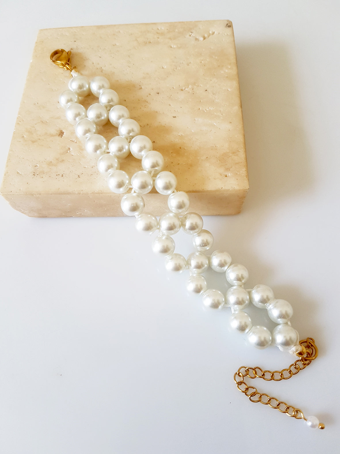 Χειροποίητο βραχιόλι με διπλή σειρά γυάλινες πέρλες και ατσάλινο κούμπωμα – So Cute by Dimi