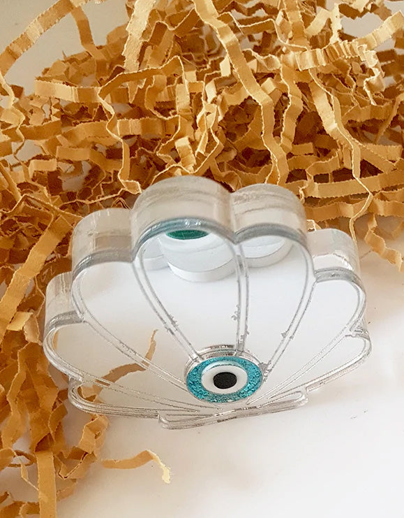 Shell shaped, small size, table charm with evil eye - SoCuteb2b