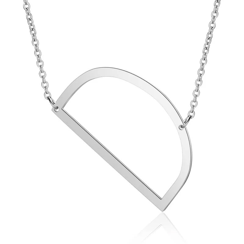 Shiny pendant with Monogram, pack of 1 piece