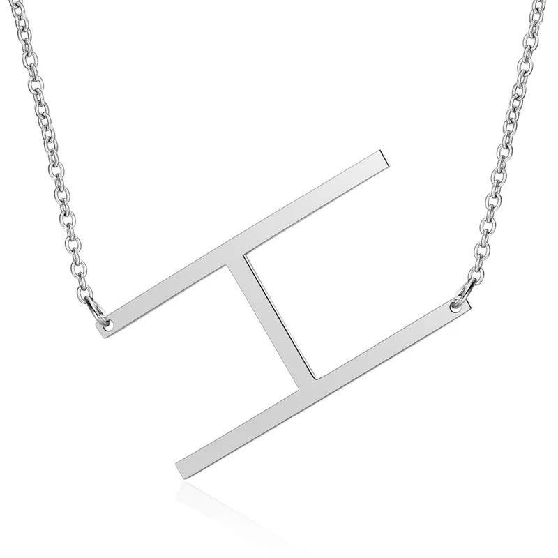 Shiny pendant with Monogram, pack of 1 piece