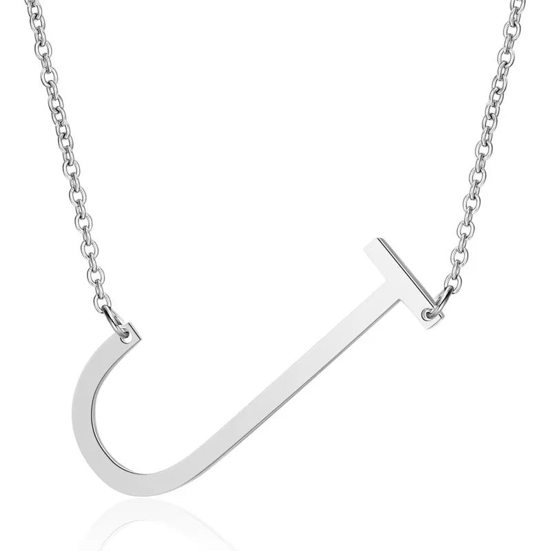 Shiny pendant with Monogram, pack of 1 piece