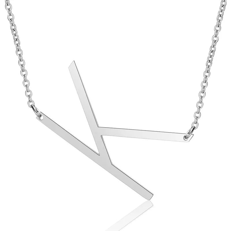 Shiny pendant with Monogram, pack of 1 piece