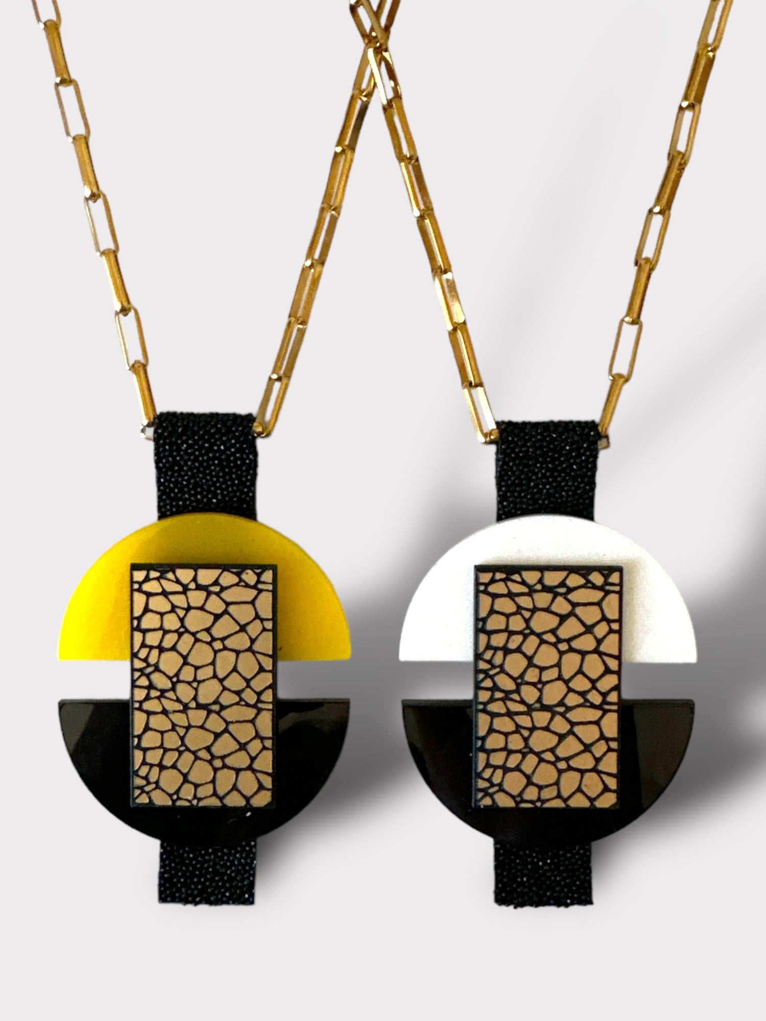 HANDMADE WOMAN NECKLACE