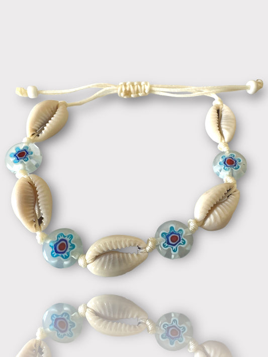 FLORAL SHELL BRACELET