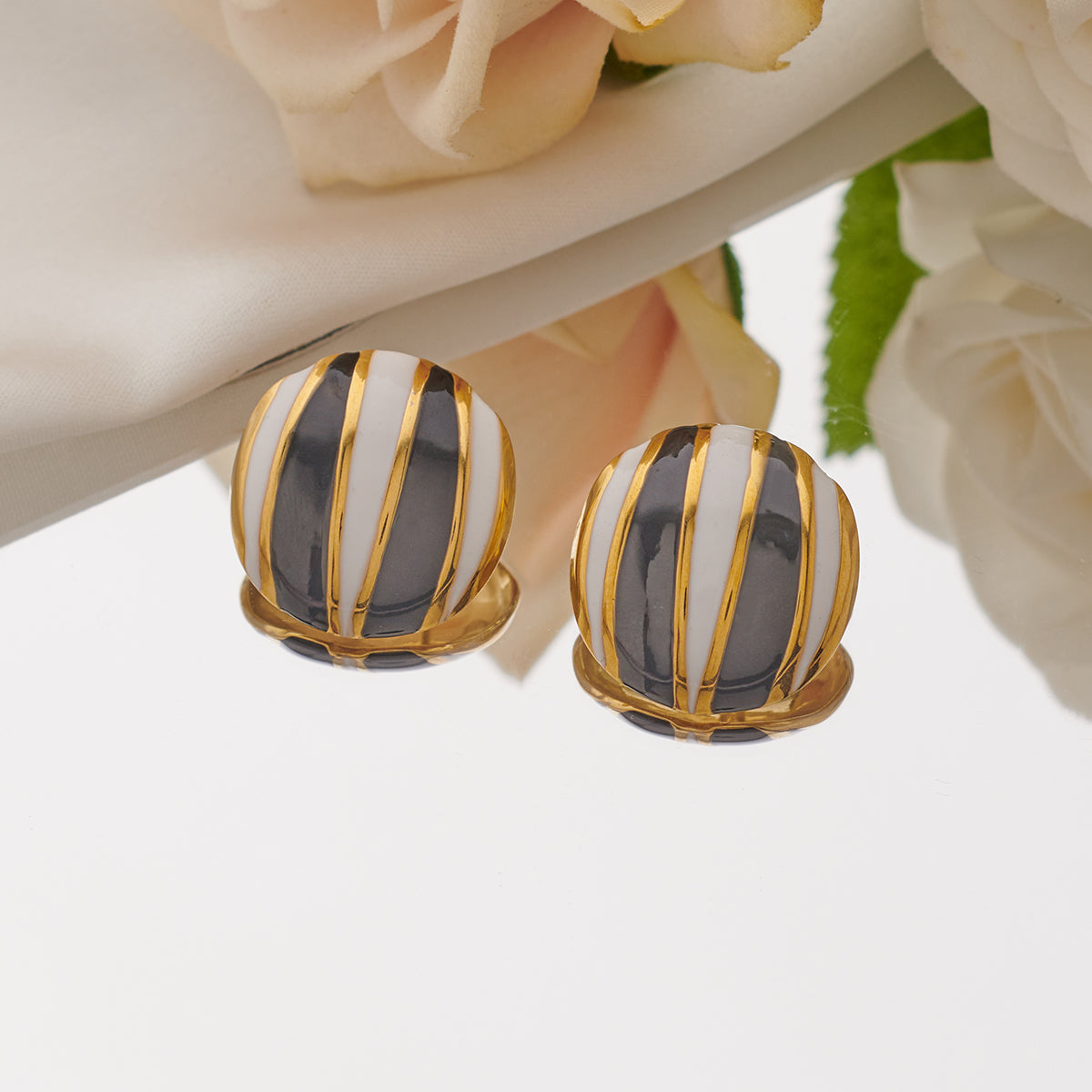 Artistic Round Stripe Enamel Plating 304 Stainless Steel 18K Gold Plated Ear Studs