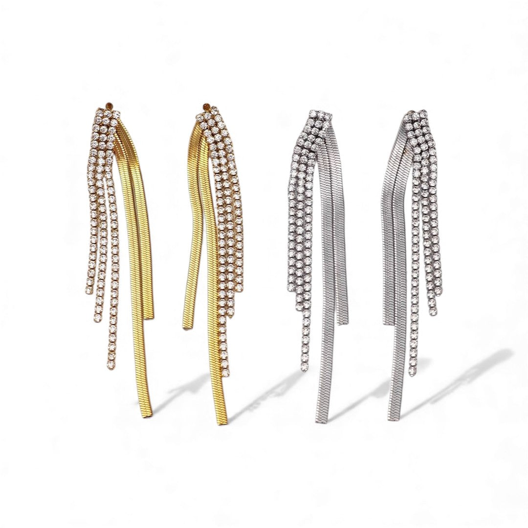 ⚡🚚 Twist & Shine – Ατσάλινα Κρεμαστά Σκουλαρίκια Strass