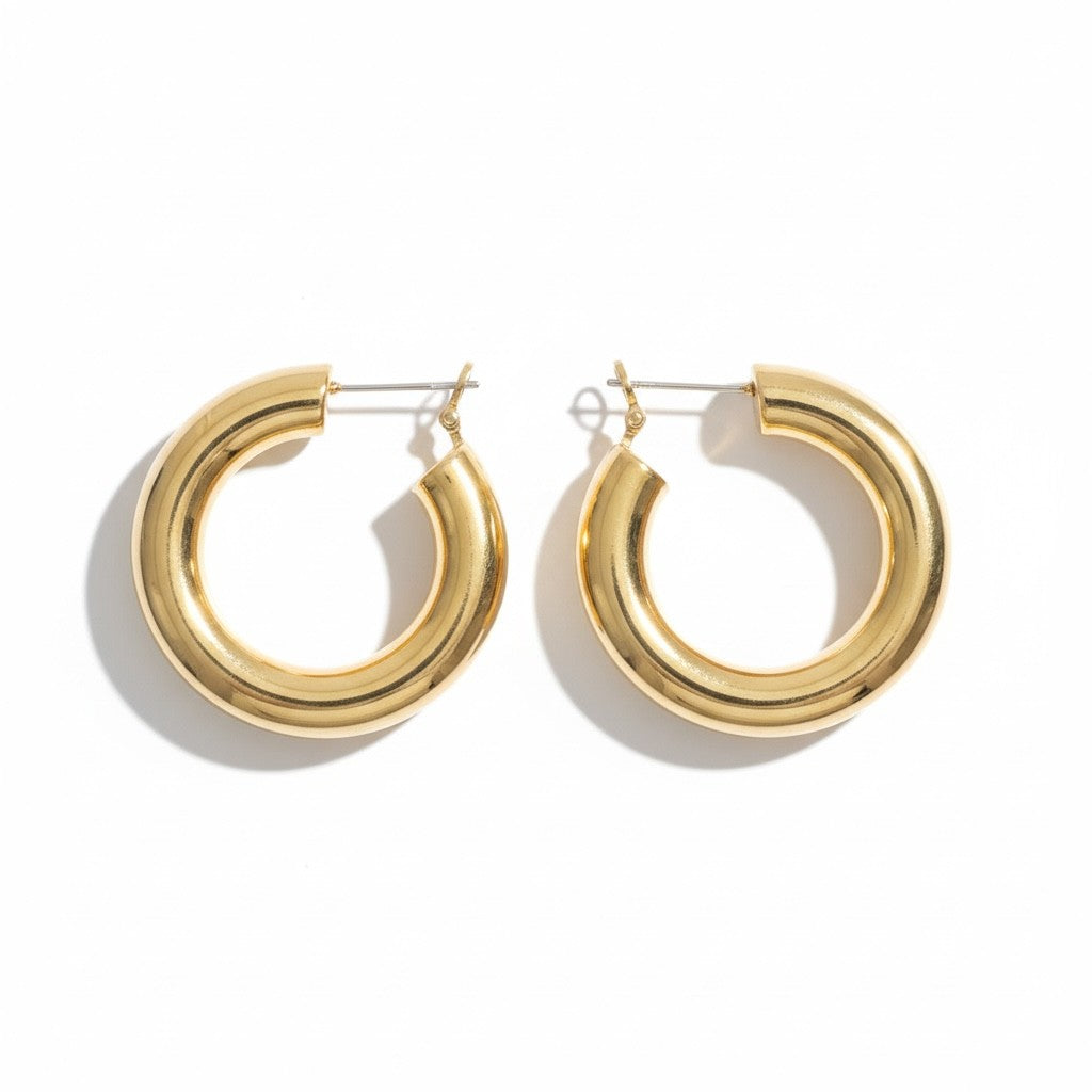 Bold Curve Hoops 40mm slim ατσάλινα σκουλαρίκια σε χρυσό και ασημί με καμπυλωτό design