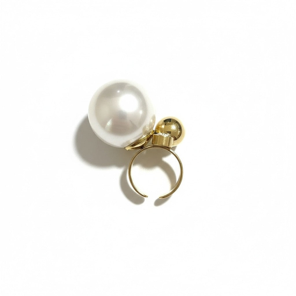 Ατσάλινο statement δαχτυλίδι Pearl Sphere Ring με μεγάλη πέρλα, μεταλλική μπίλια και ζιργκόν – So Cute by Dimi