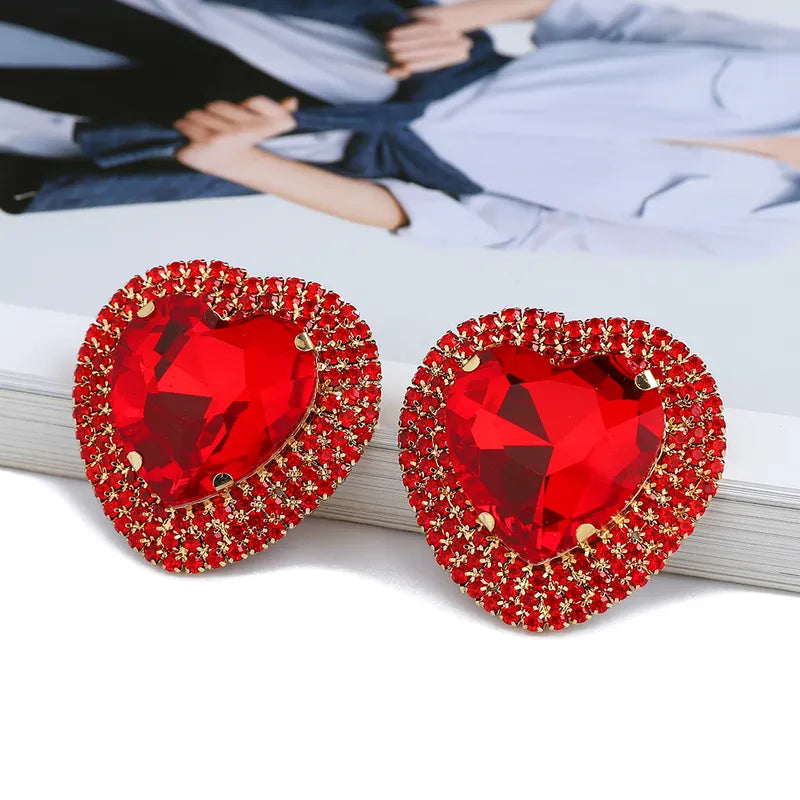 Fashion Heart Shape Metal Inlay Rhinestones Women's Ear Studs