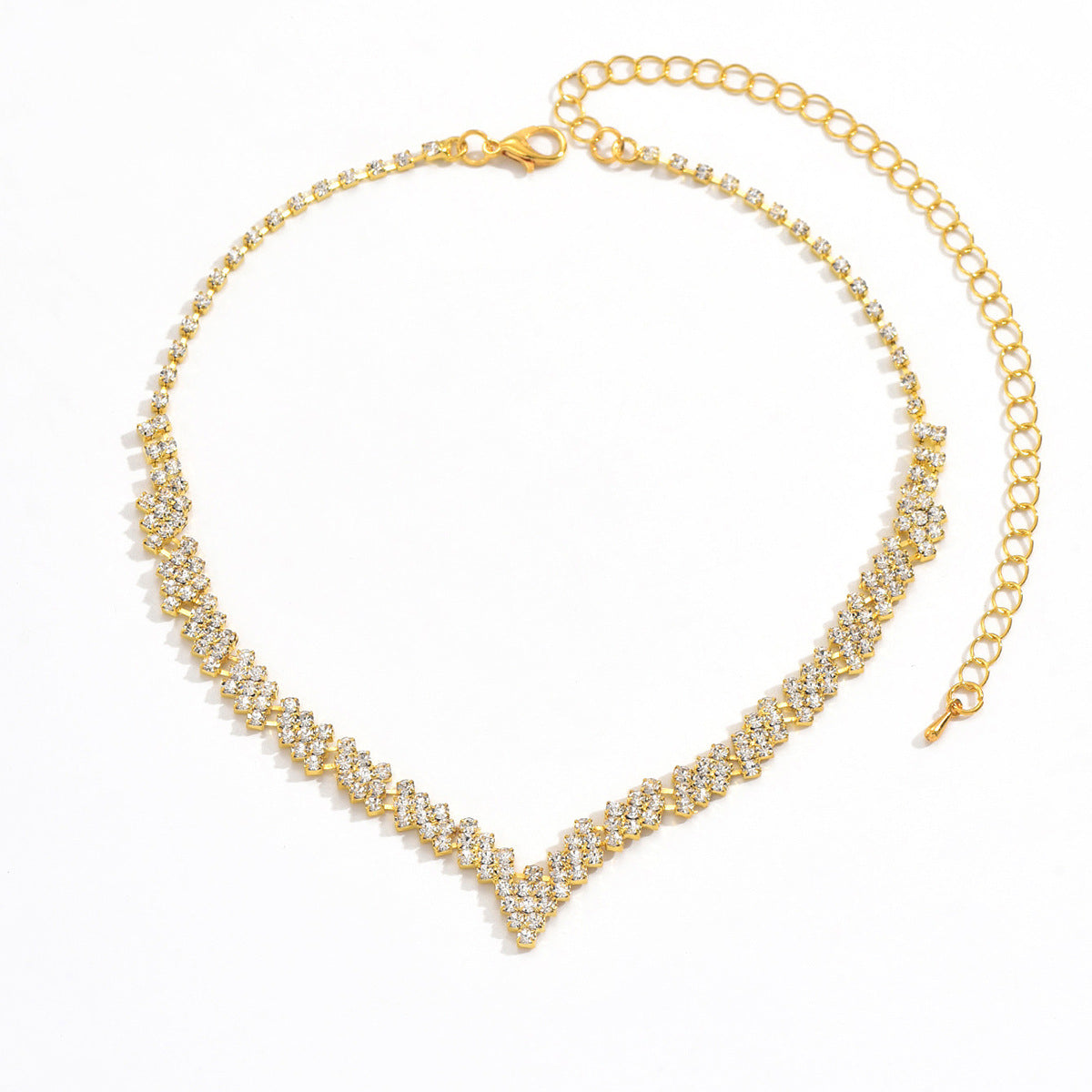 Diamond-look V-line choker με full crystal shine σε gold και silver – So Cute by Dimi Wholesale