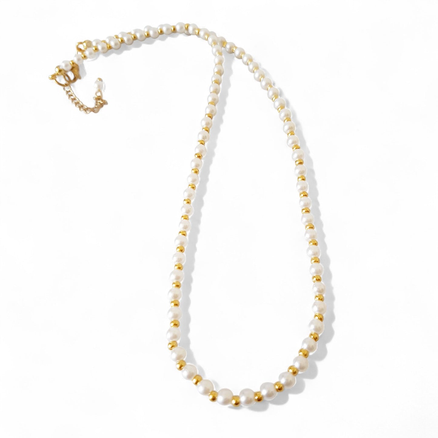 Χειροποίητο κολιέ με πέρλες και μεταλλικές χάντρες – So Cute by Dimi χονδρική