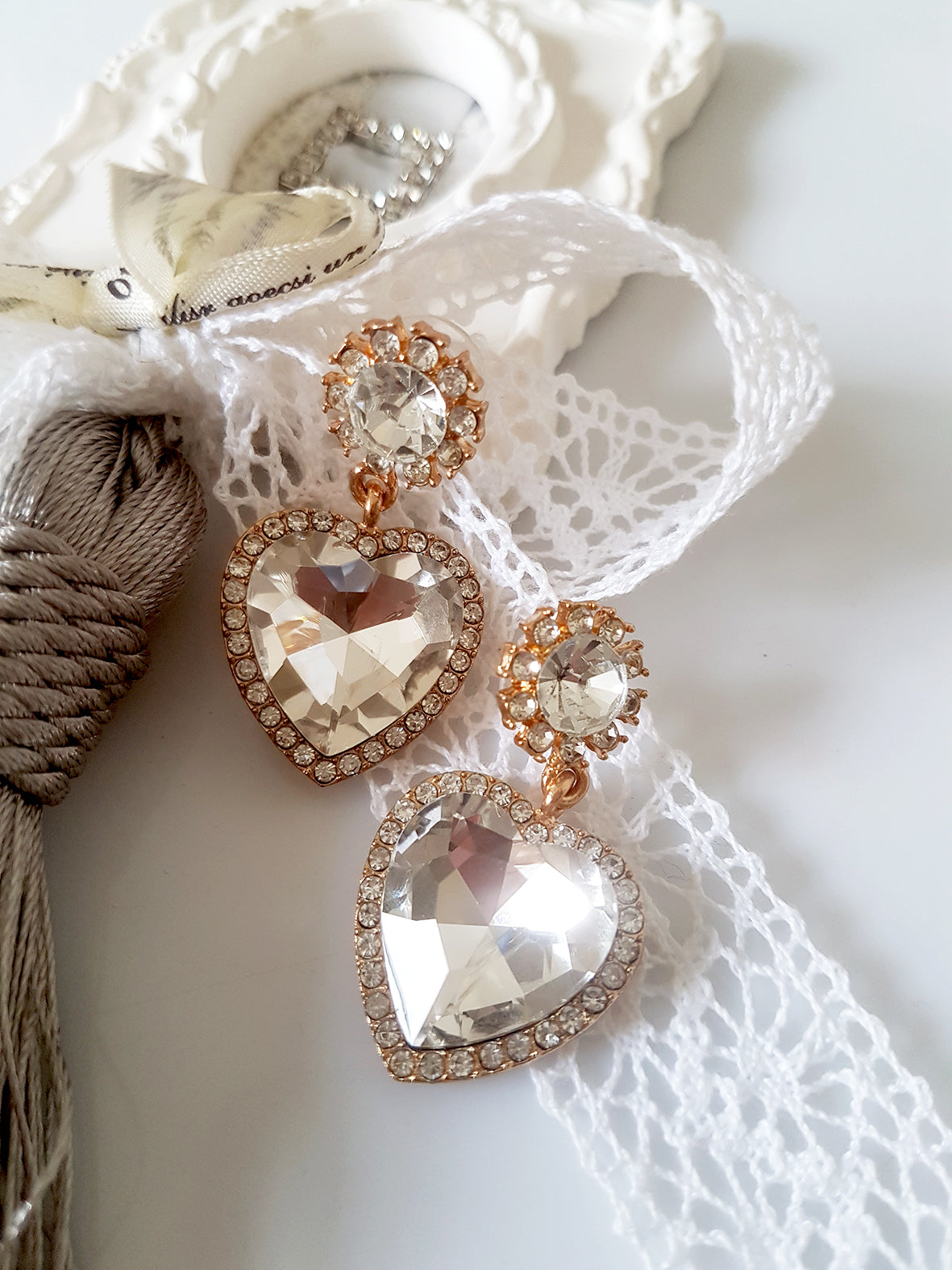 Elegant Round Heart Shape Alloy Rhinestone Women'S Drop Earrings
