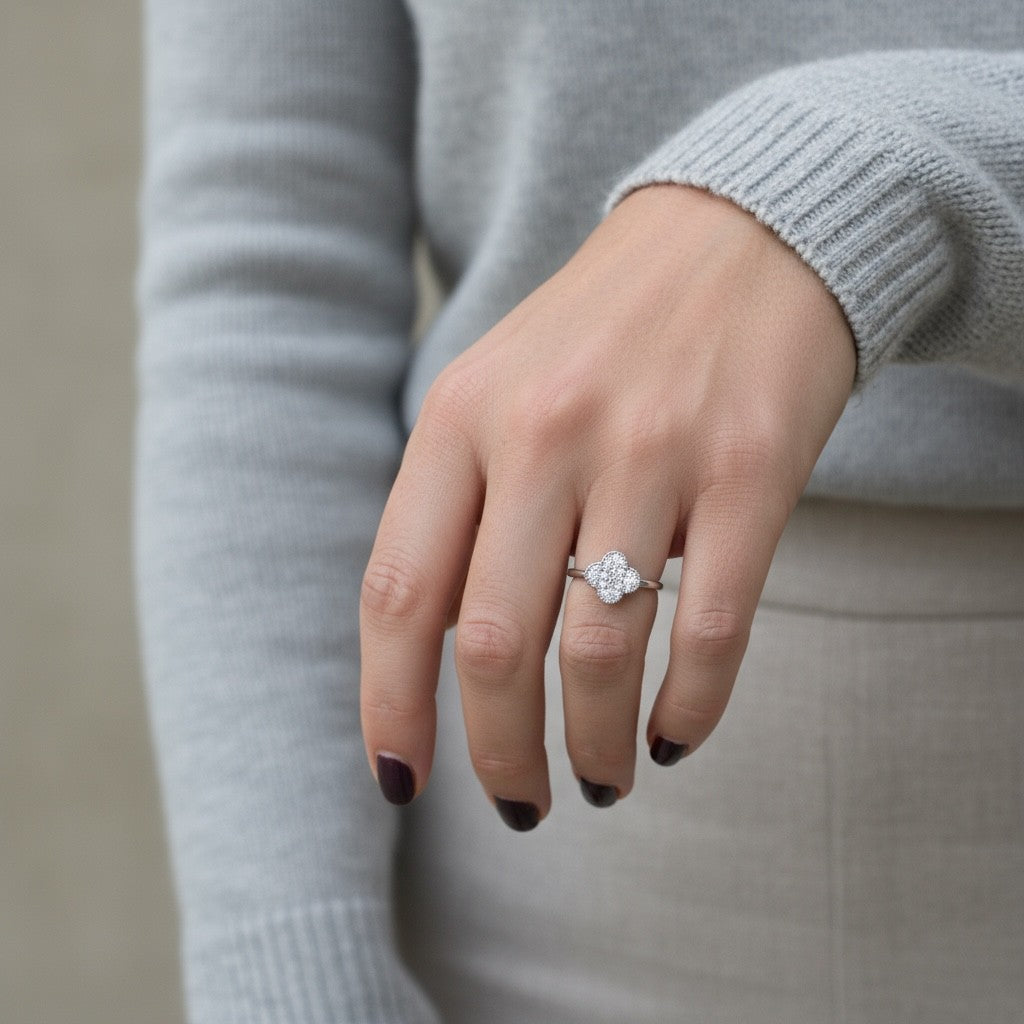 Ατσάλινο chevalier δαχτυλίδι τετράφυλλο με ζιργκόν – So Cute by Dimi