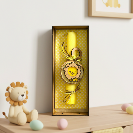 Χειροποίητη πασχαλινή λαμπάδα λιονταράκι από ξύλο και πλεξιγκλάς για χονδρική So Cute by Dimi