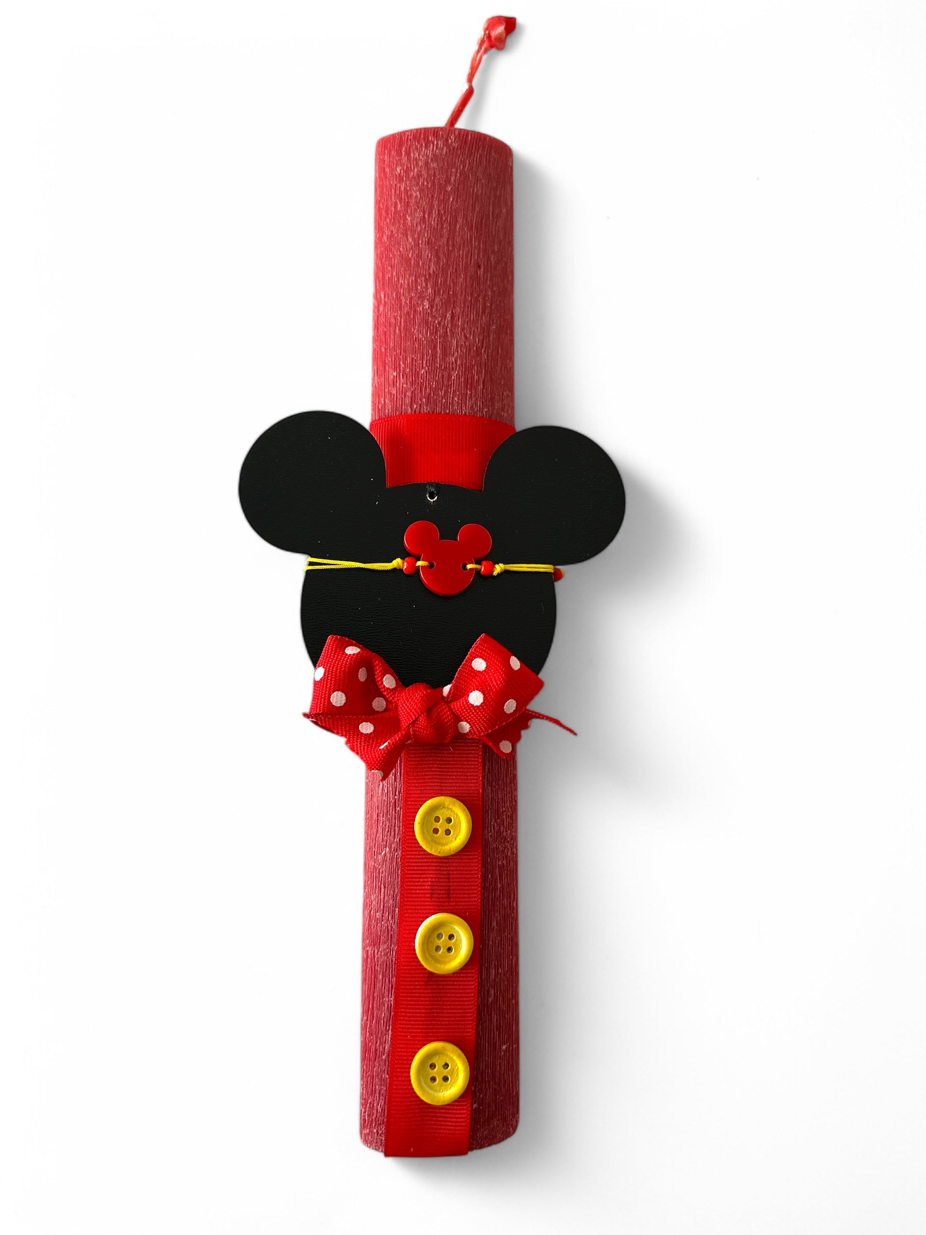 Χειροποίητη πασχαλινή λαμπάδα Μίκυ σε λευκό φόντο, κόκκινη με ξύλινο στοιχείο