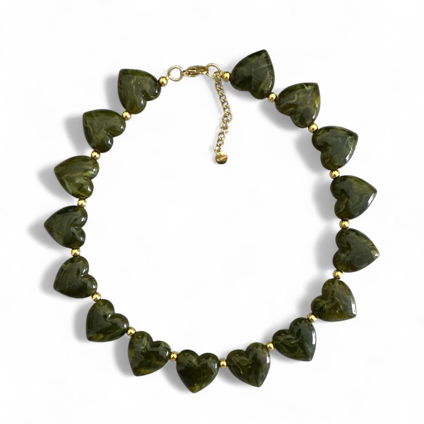 Marbella Heart Necklace – ατσάλινο κολιέ με καρδιές ρητίνης σε φθινοπωρινές αποχρώσεις, διαθέσιμο για χονδρική στο So Cute by Dimi