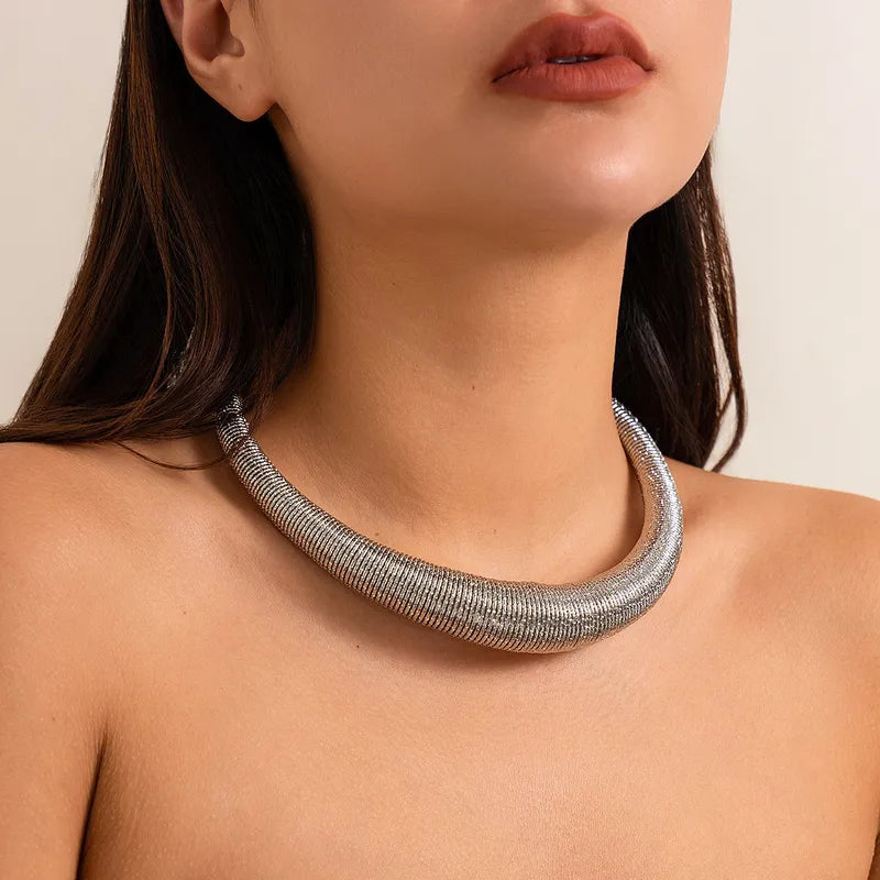 African style bold choker