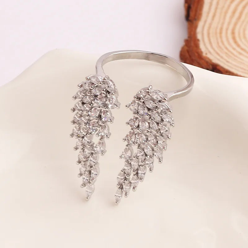 Angel Wings ring with zircon