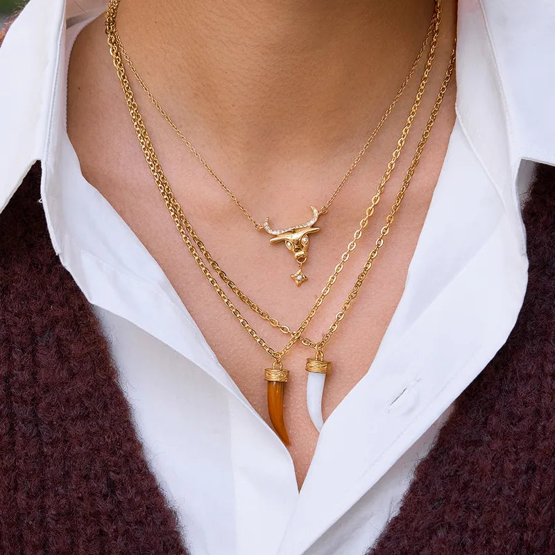 Horn Necklace ατσάλινο κολιέ με κέρατο από ρητίνη 18Κ PVD επιχρύσωση So Cute by Dimi