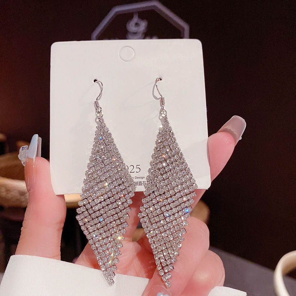 Shiny Rhombus Rhinestone Women'S Drop Earrings