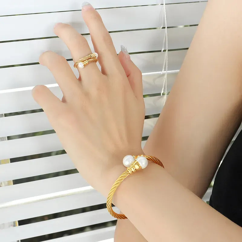 Simple Style Solid Color Titanium Steel 18k Gold Plated Bracelet