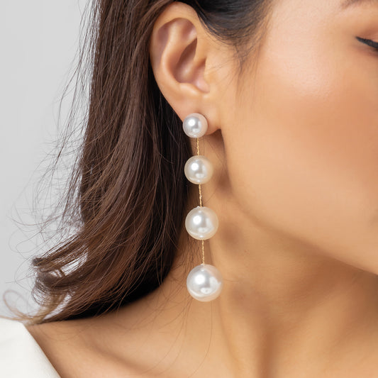 Classic Style Commute Irregular Imitation Pearl Three-dimensional Women'S Drop Earrings