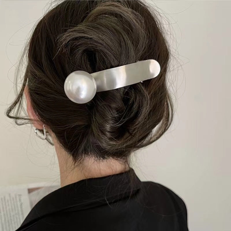 Pearl Metal Hair Clip