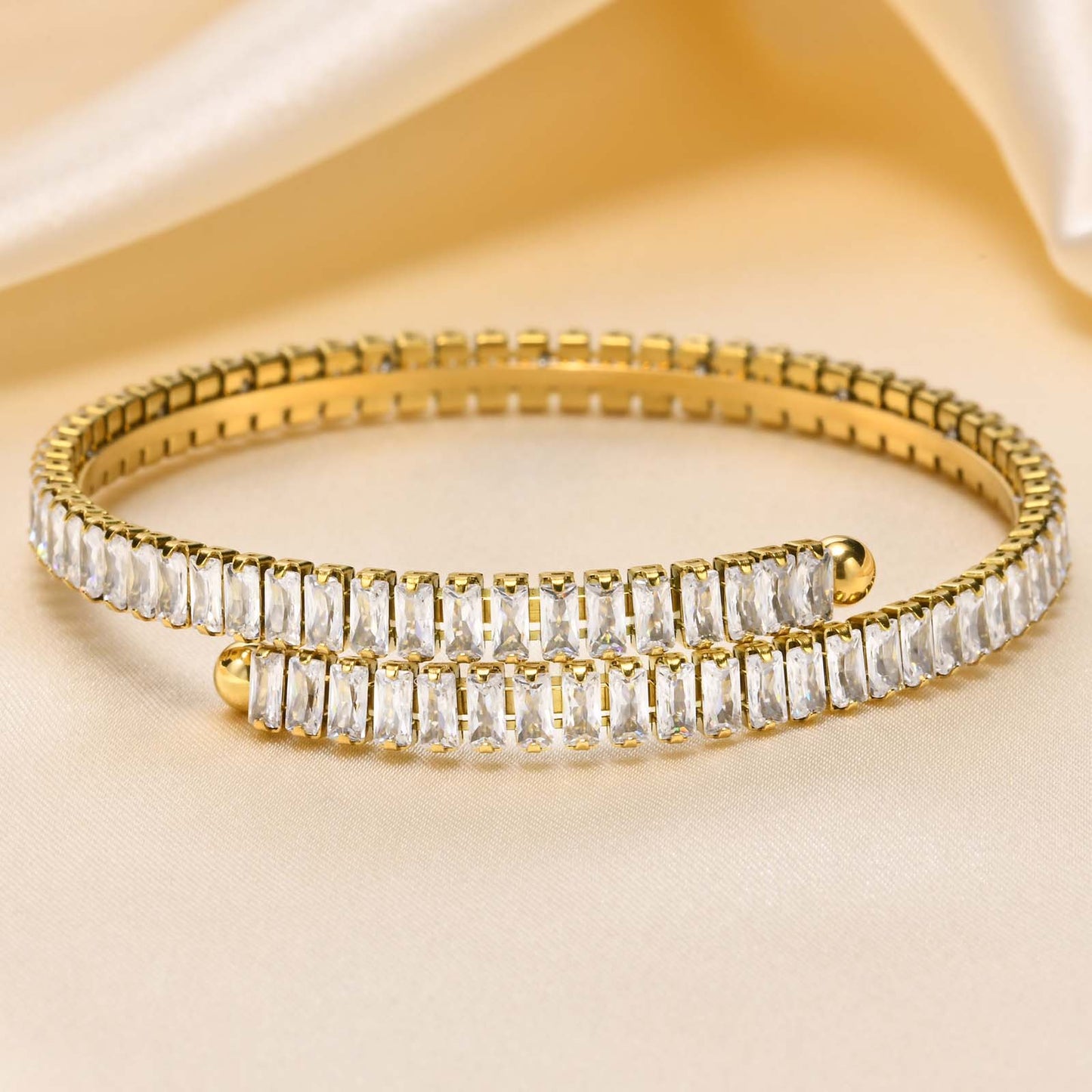 Stainless Steel Plating Inlay Zircon 18K Gold Plated Bangle