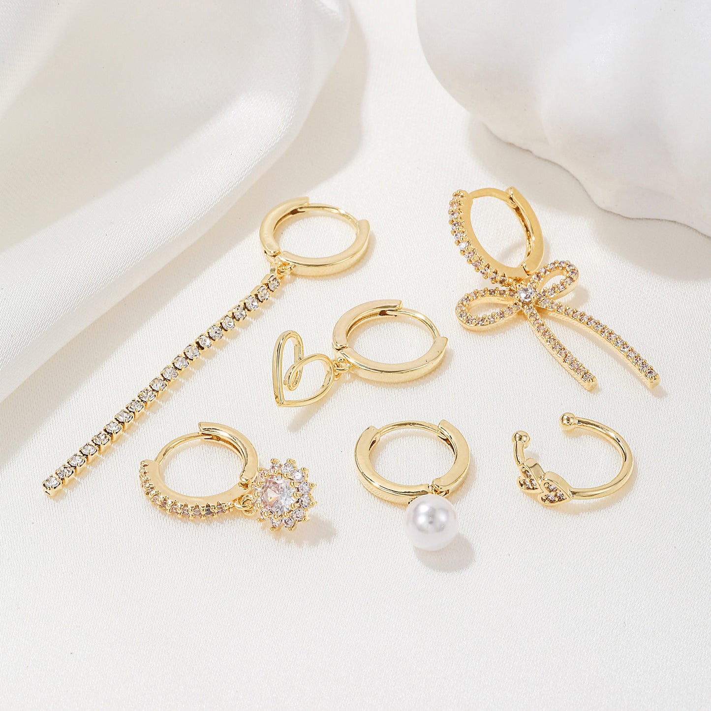 1 Set Elegant Simple Style Tassel Heart Shape Bow Knot Plating Inlay Imitation Pearl Brass Zircon 18k Gold Plated Earrings