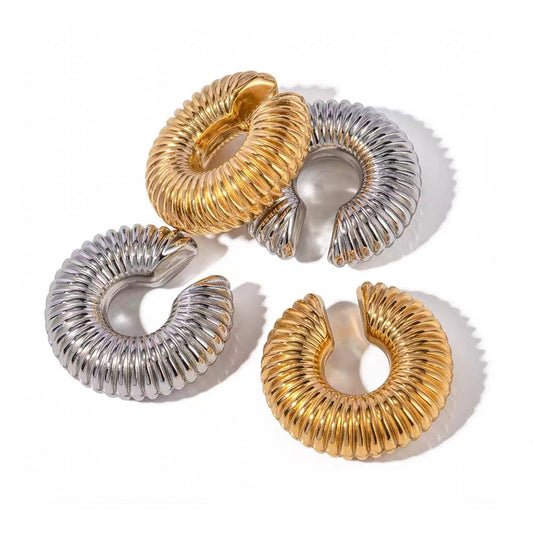 1 Pair Classic Style C Shape Stripe Plating Stainless Steel 18K Gold Plated Earrings