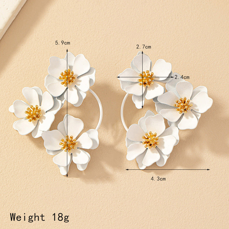 Flower Stoving Varnish Metal Ear Studs