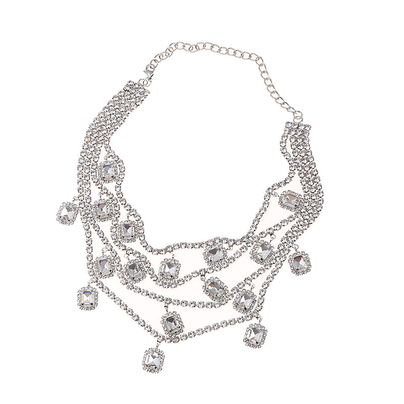 Elegant Shiny Irregular Rhinestones Necklace