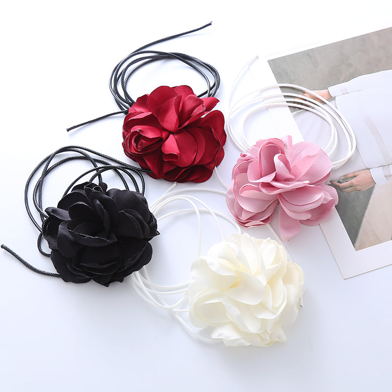 Elegant Women's Necklace with Cloth Flower