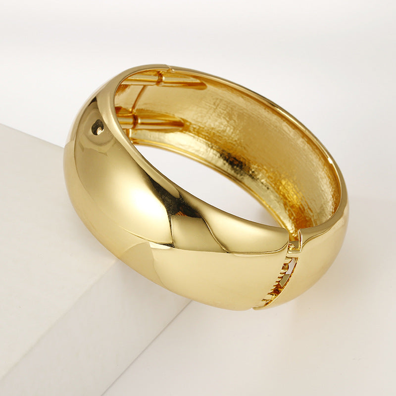 Exaggerated Women's Bangle