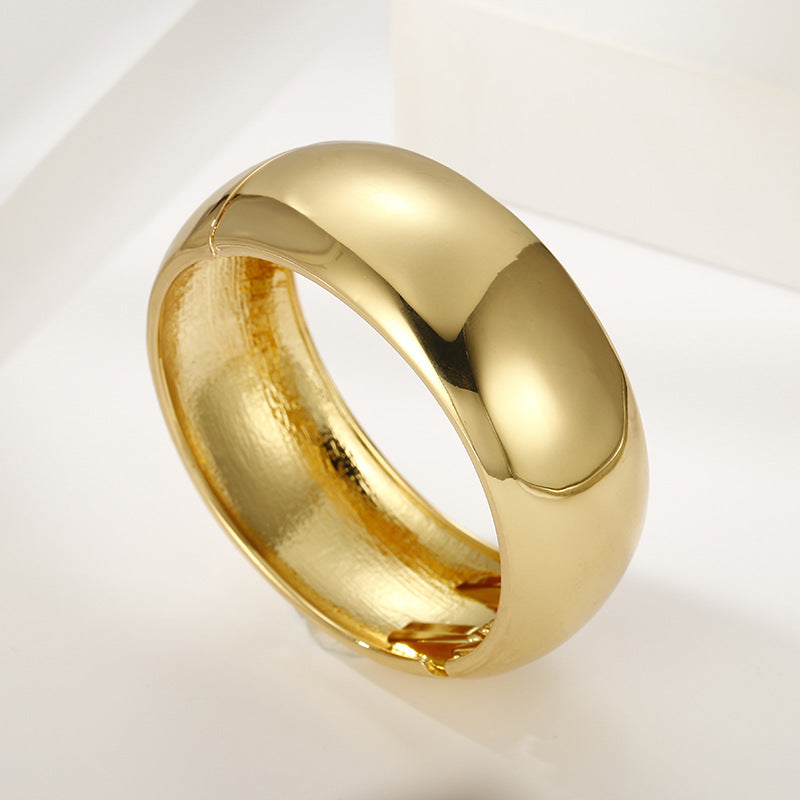 Exaggerated Women's Bangle