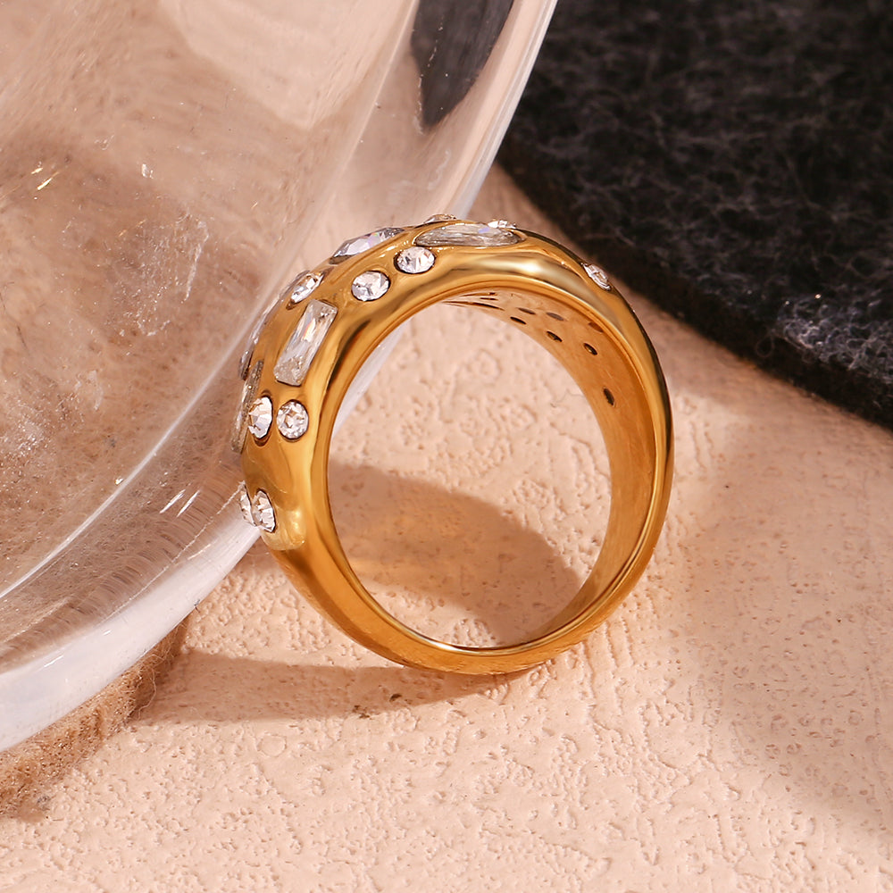 Round Stainless Steel Plating Inlay Zircon 18K Gold Plated Ring