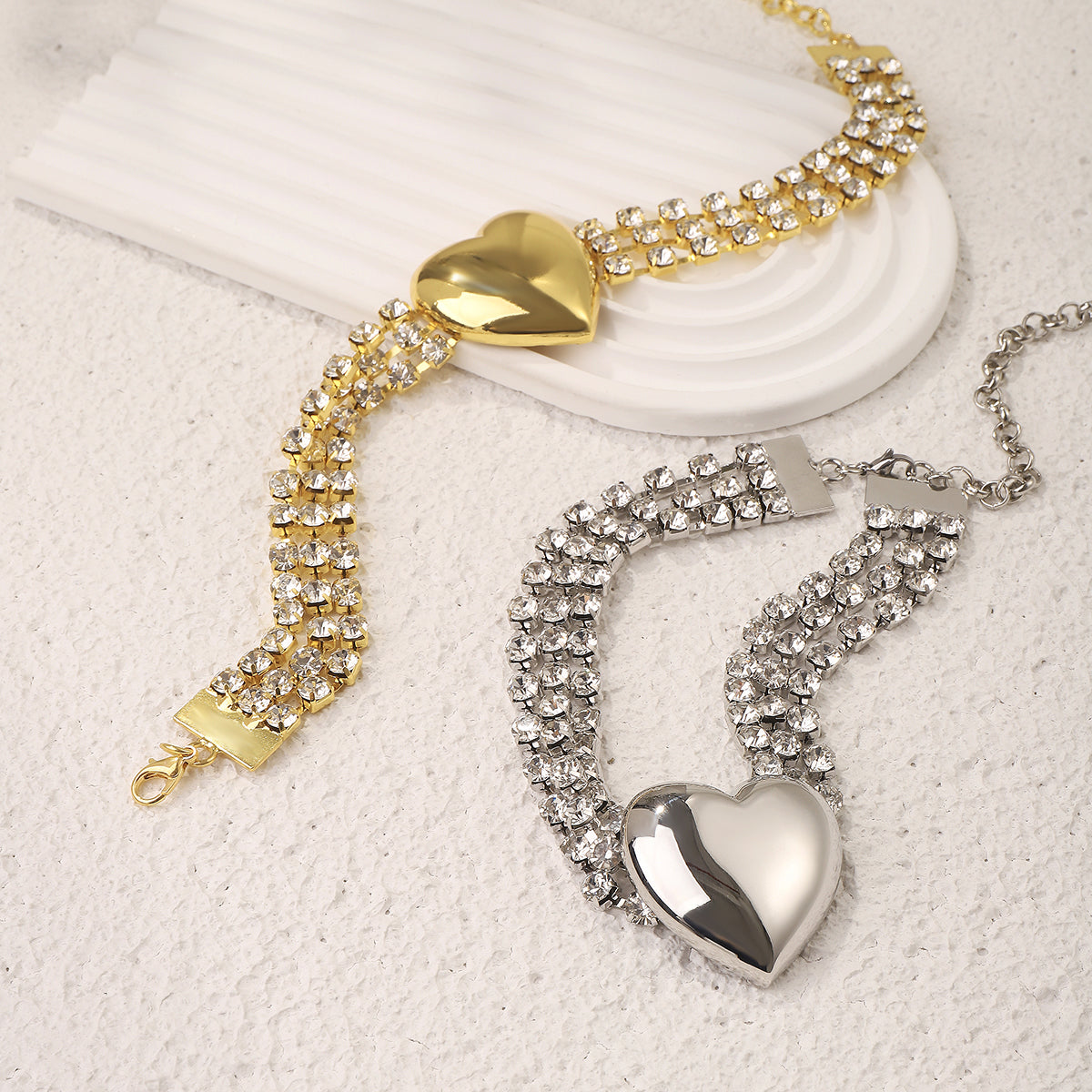 Modern Style Heart Shape Iron Rhinestones Necklace