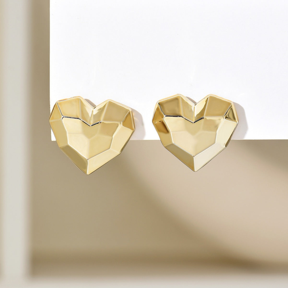 Ig Style Heart Shape Plating Arylic Ear Studs, pack of 2 pairs