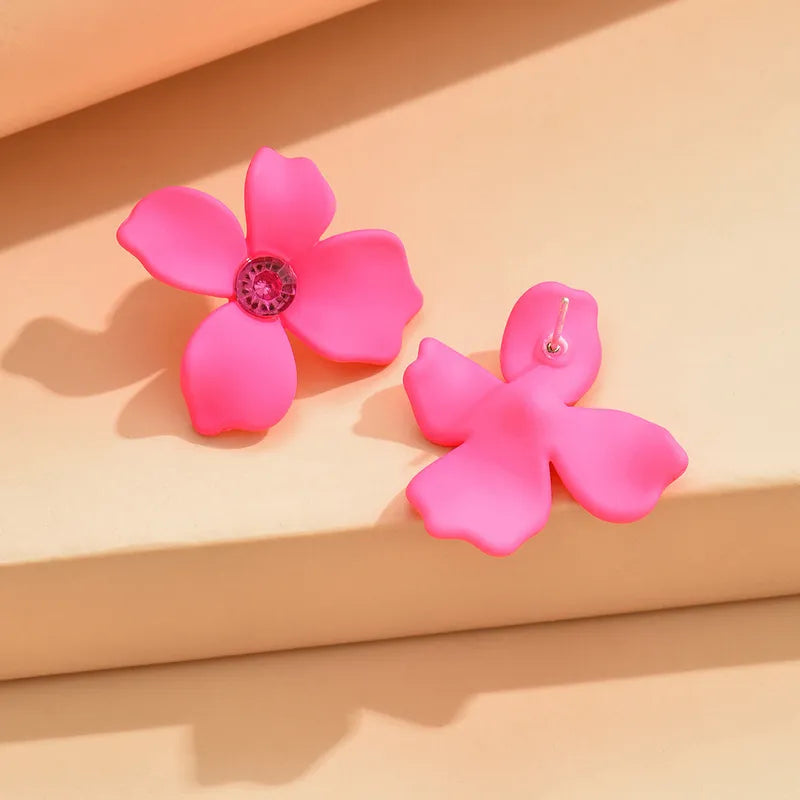 Χαριτωμένα σκουλαρίκια σε μοτίφ λουλουδιού με στρας από ακρυλικό, συσκευασία 2 ζευγαριών