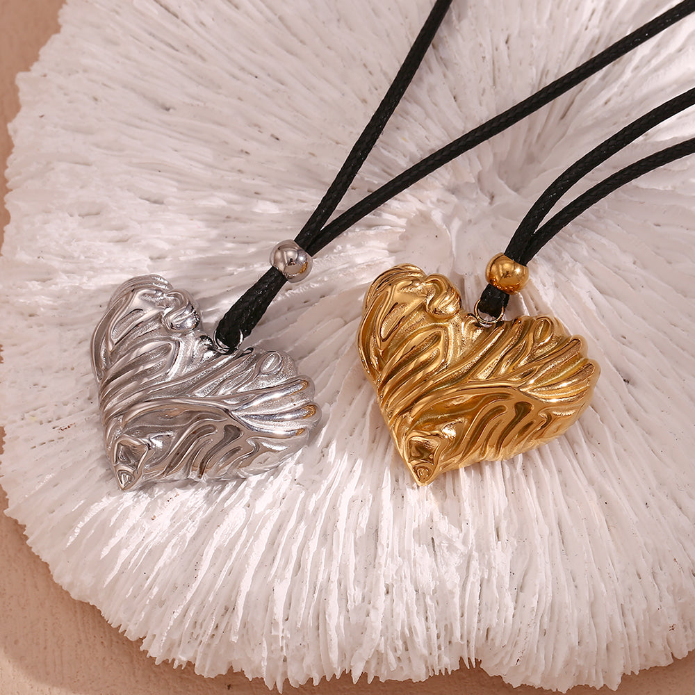 Vintage Style Classic Style, Heart Shape Stainless Steel Pendant Necklace
