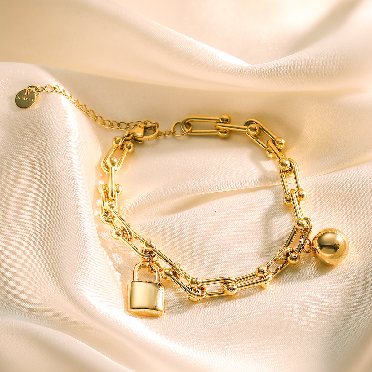 Simple Style Titanium Steel 18K Gold Plated Bracelets