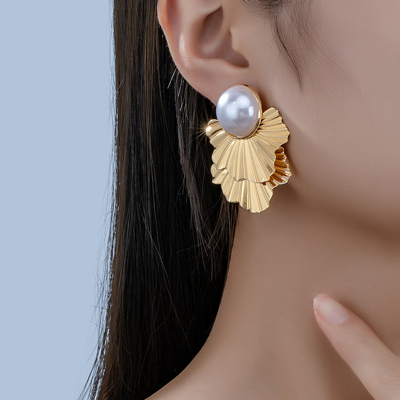 Elegant Vintage Style Ginkgo Leaf Plating Inlay Alloy Acrylic 14k Gold Plated Ear Studs