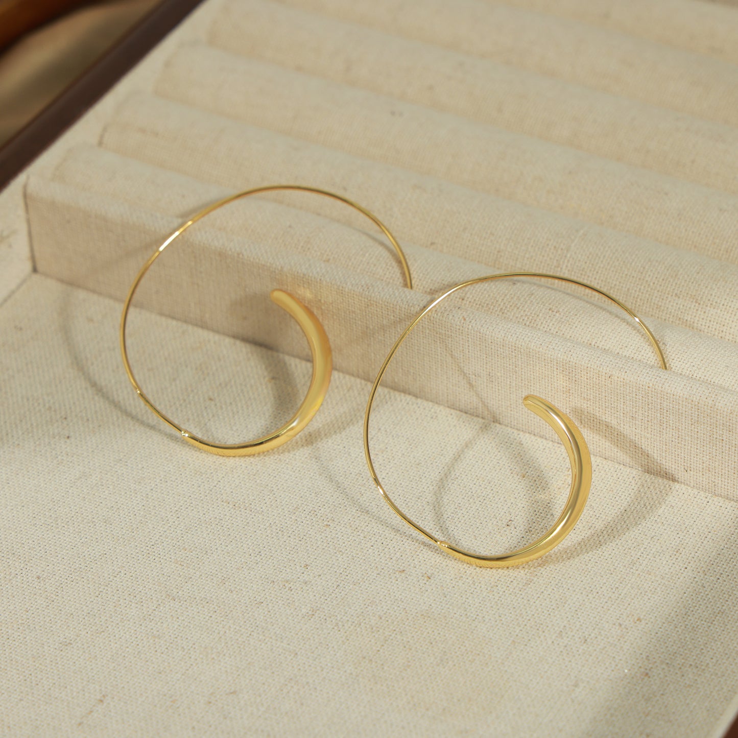 Artistic σκουλαρίκια σε γεωμετρικό στυλ από επιχρυσωμένο 18Κ χαλκό