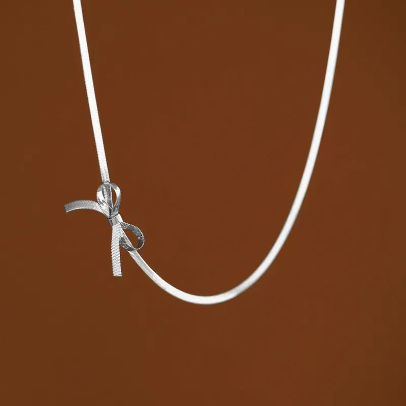 Titanium Steel Elegant Simple Style Bow Knot Plating Choker